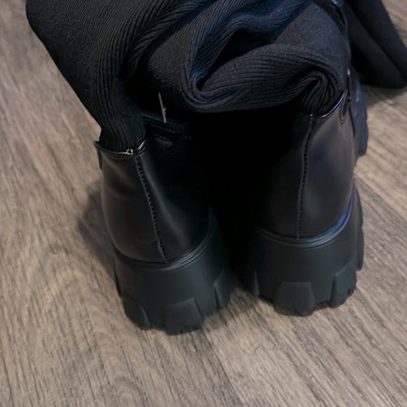 Women's Over Knees Knitted Thigh High Boots - Picture 8 of 8